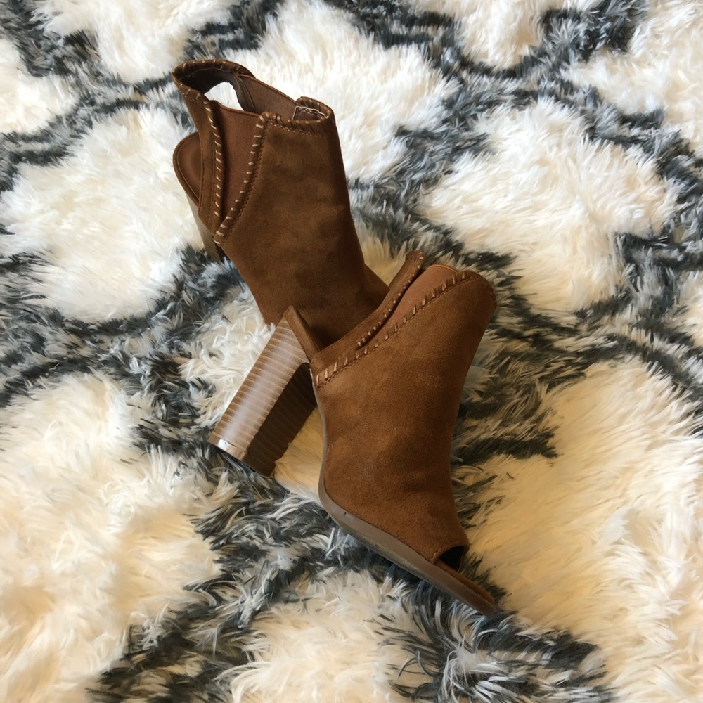 Ankle bottles